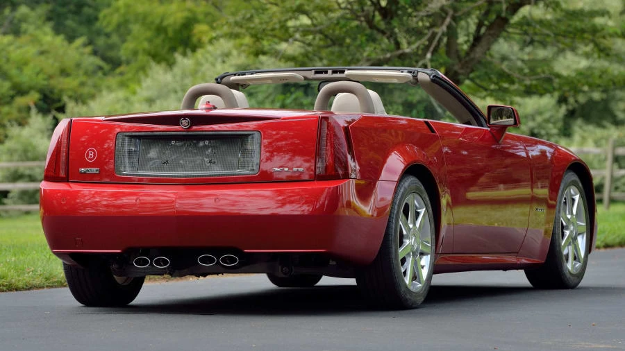 2005 Cadillac XLR - Image 3 of 29