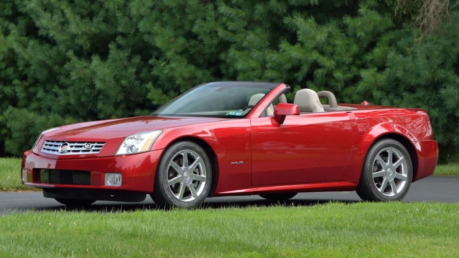 2005 Cadillac XLR - Image 24 of 29