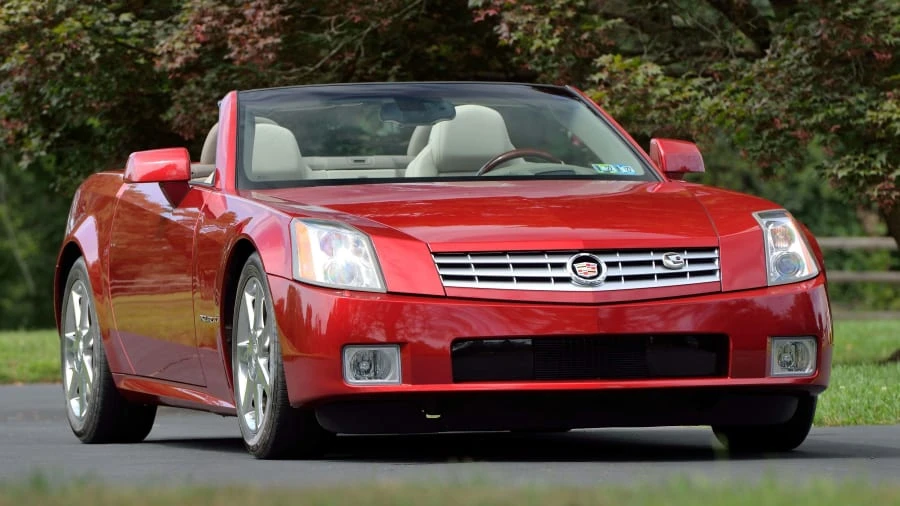 2005 Cadillac XLR - Image 28 of 29