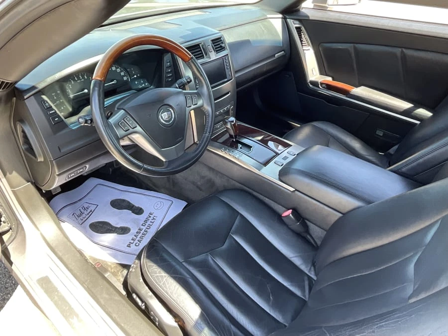 2005 Cadillac XLR - Image 4 of 10
