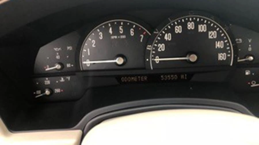 2005 Cadillac XLR - Image 2 of 11
