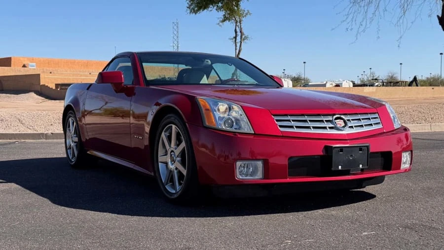 2005 Cadillac XLR - Image 9 of 20