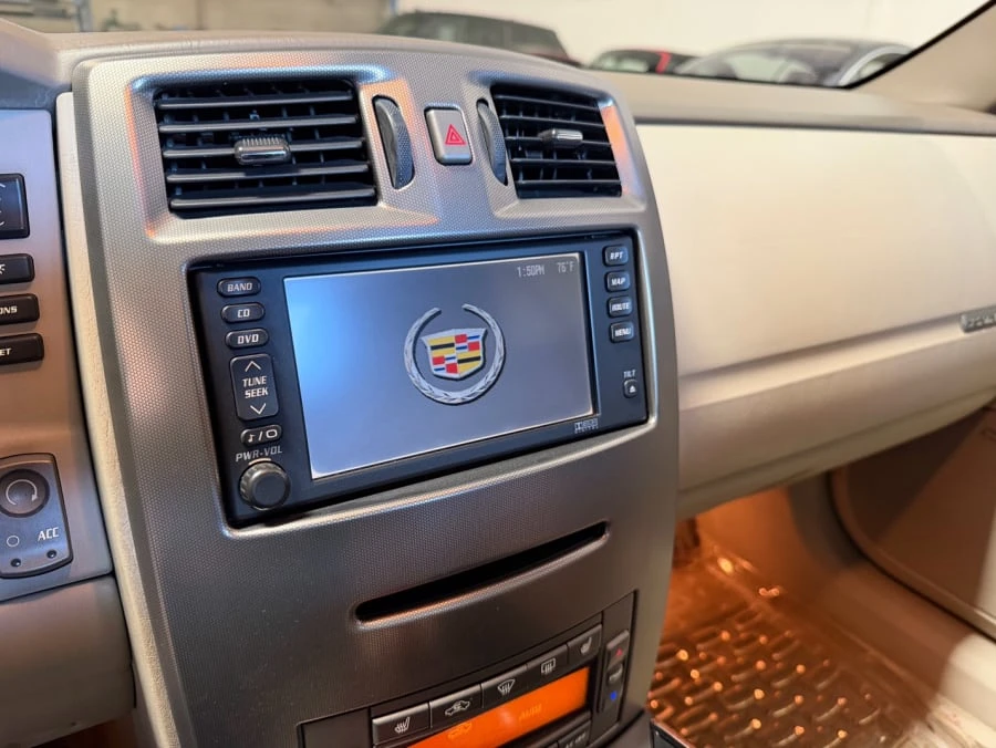 2005 Cadillac XLR - Image 15 of 20