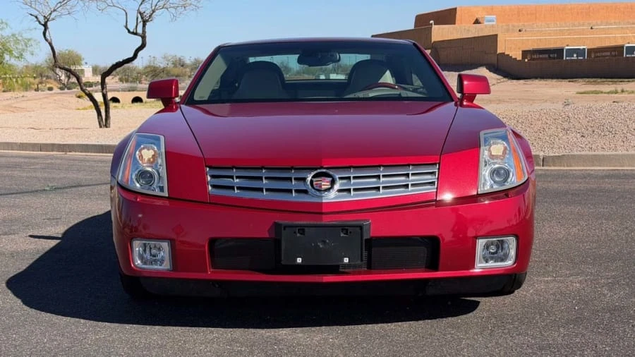 2005 Cadillac XLR - Image 12 of 20