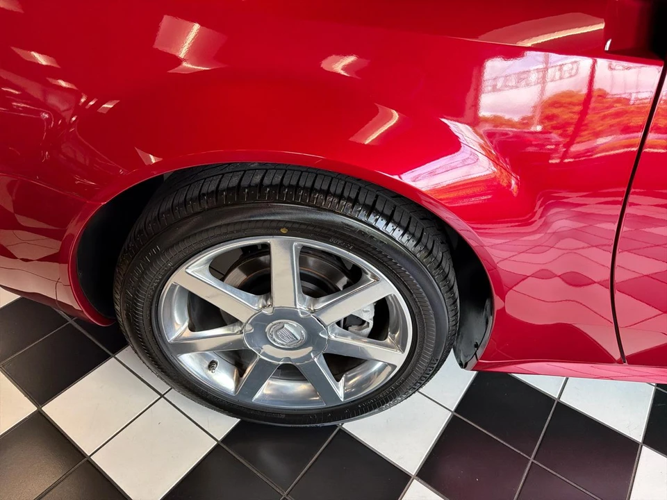 2005 Cadillac XLR - Image 11 of 27