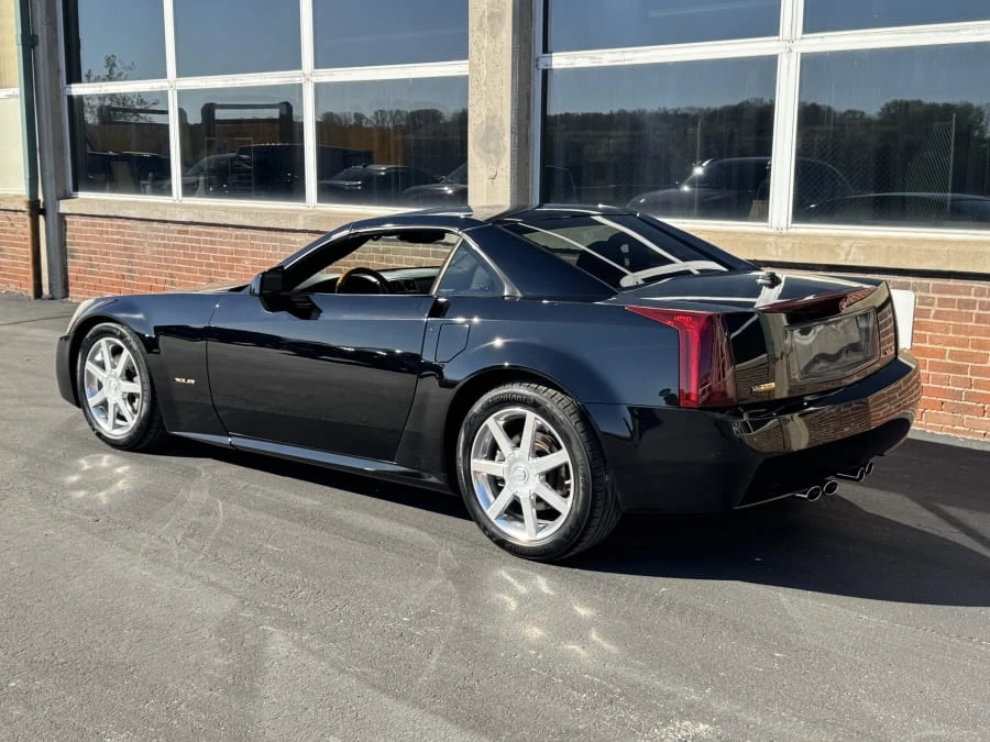 2005 Cadillac XLR - Image 6 of 11