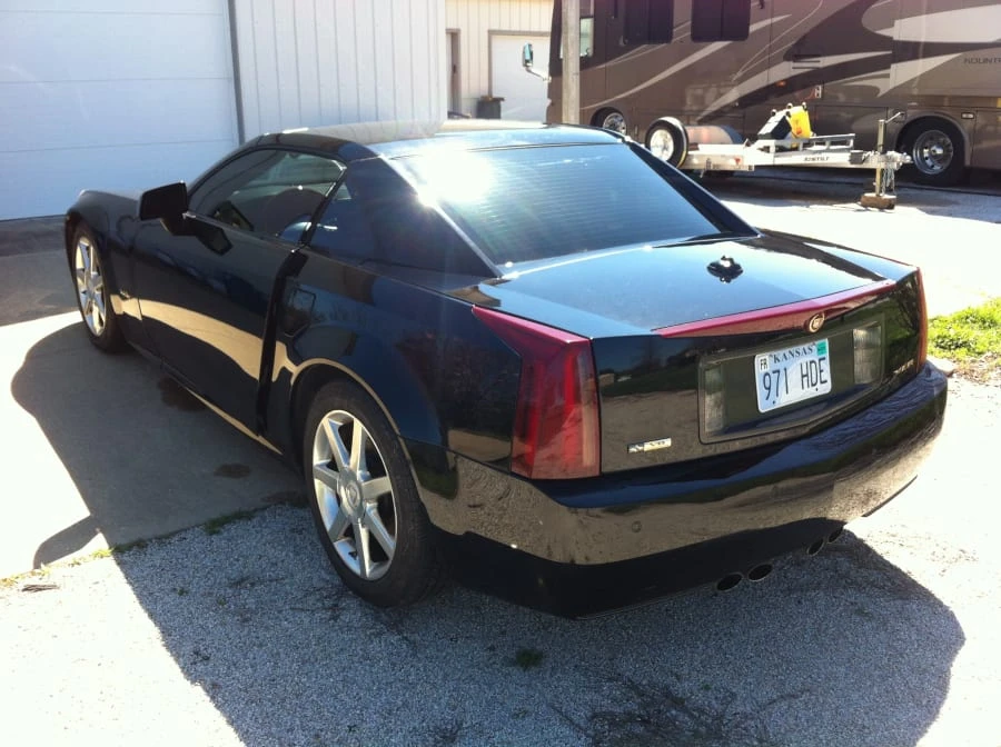 2005 Cadillac XLR - Image 2 of 4