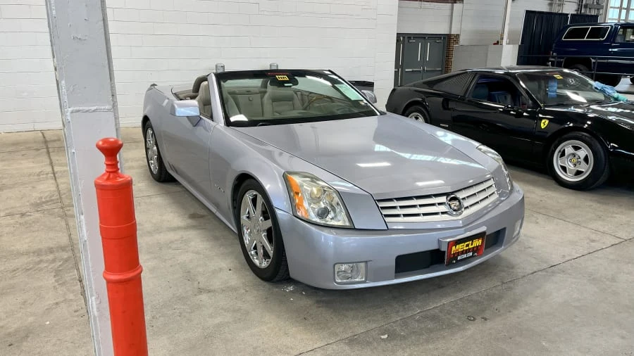 2005 Cadillac XLR - Image 3 of 6