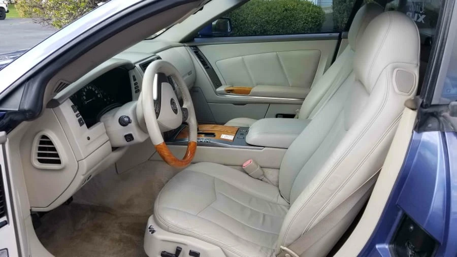 2005 Cadillac XLR - Image 4 of 17
