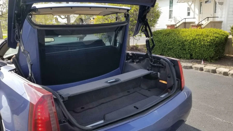 2005 Cadillac XLR - Image 11 of 17