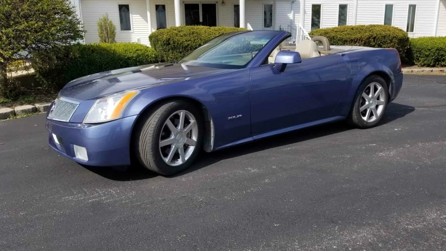 2005 Cadillac XLR - Image 14 of 17