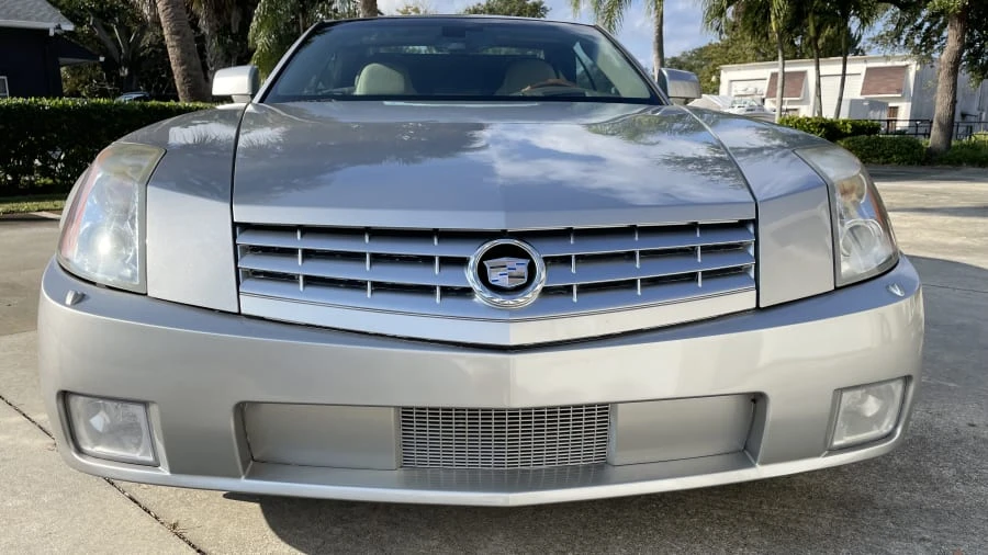 2005 Cadillac XLR - Image 7 of 12