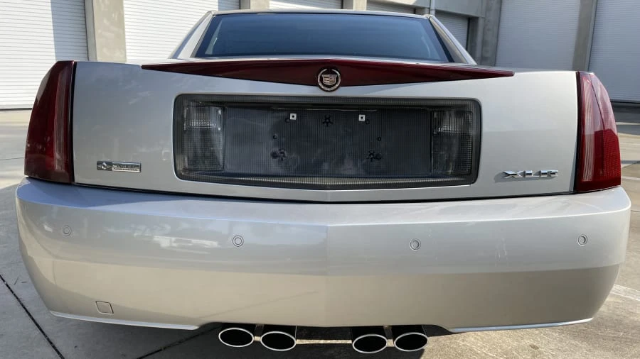 2005 Cadillac XLR - Image 8 of 12