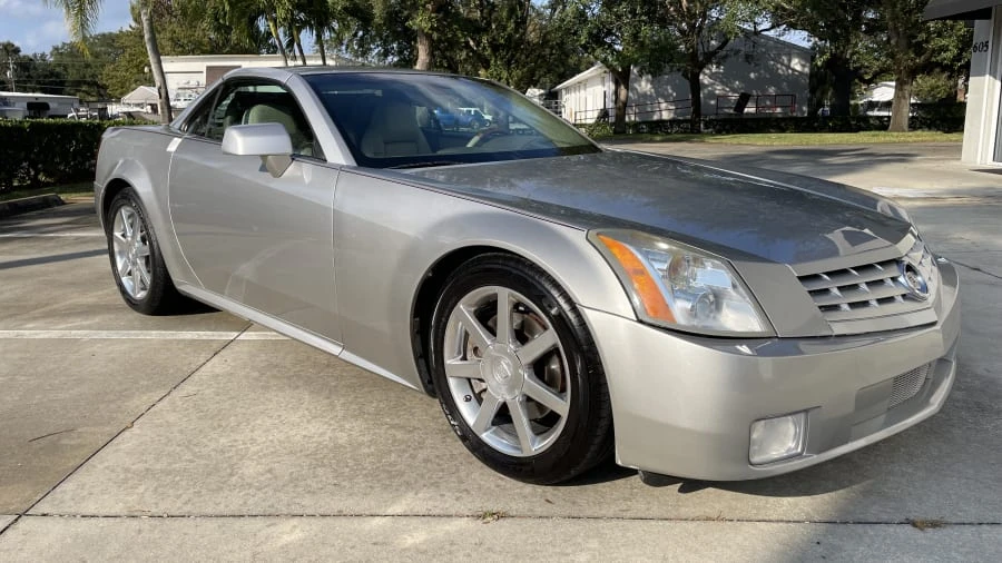 2005 Cadillac XLR - Image 12 of 12