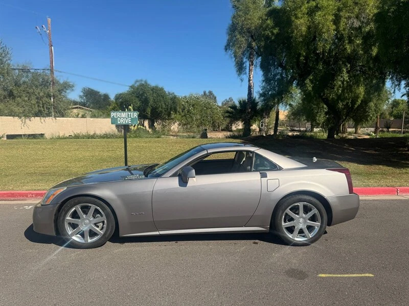 2005 Cadillac XLR - Image 4 of 16