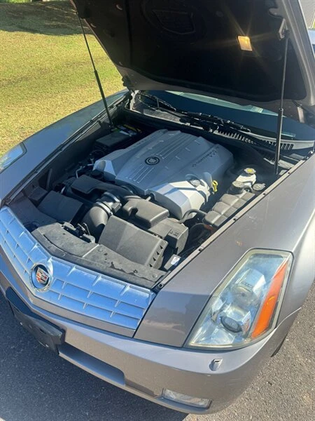 2005 Cadillac XLR - Image 8 of 16