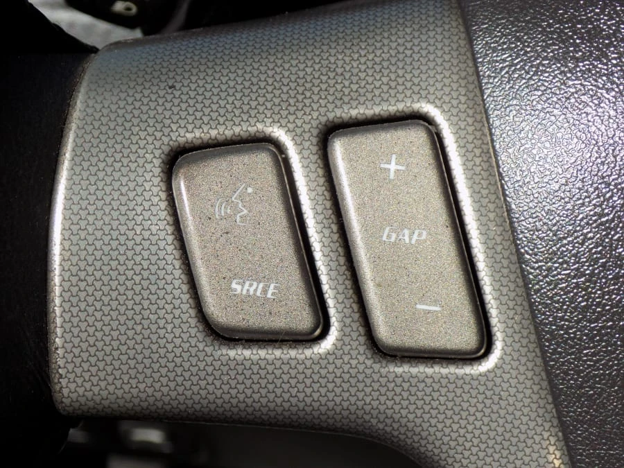 2005 Cadillac XLR - Image 29 of 31
