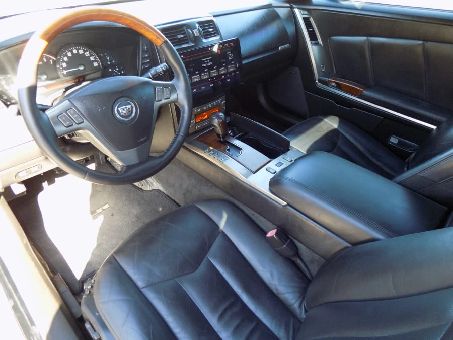 2005 Cadillac XLR - Image 23 of 31
