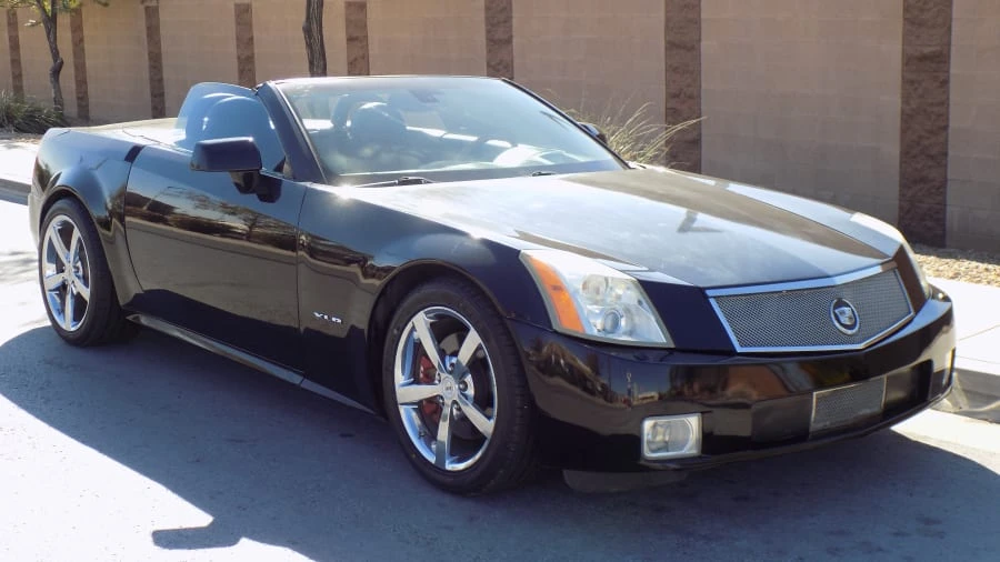 2005 Cadillac XLR - Image 4 of 31