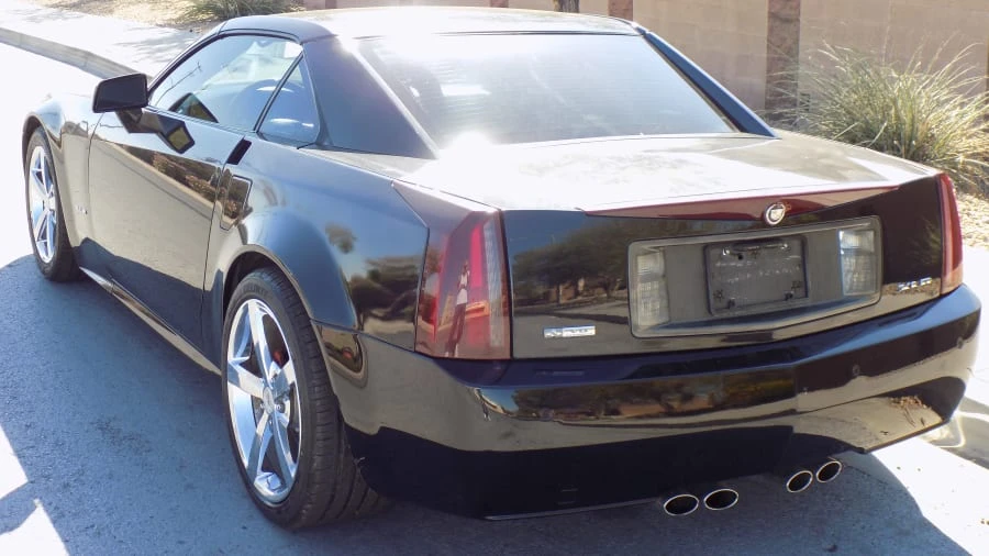 2005 Cadillac XLR - Image 11 of 31