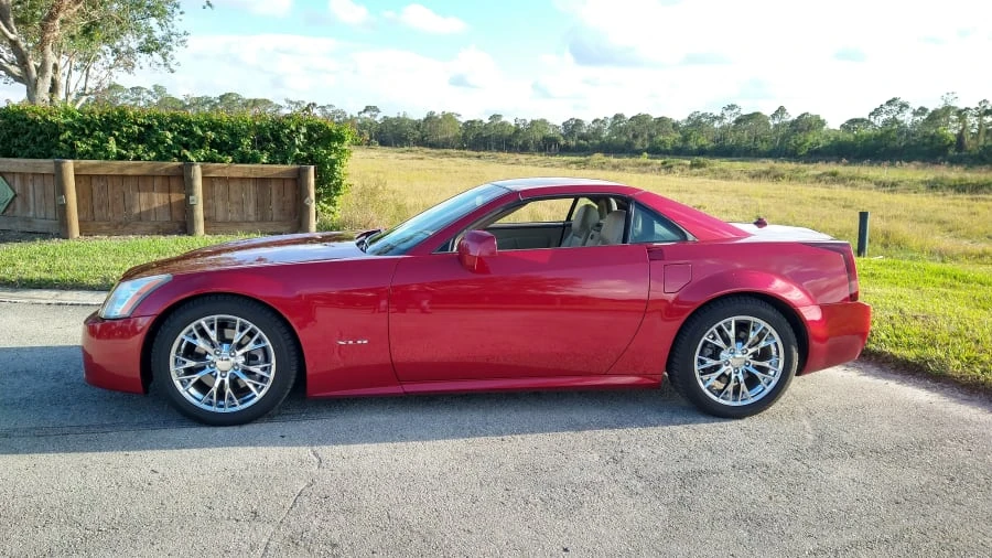 2005 Cadillac XLR - Image 5 of 31