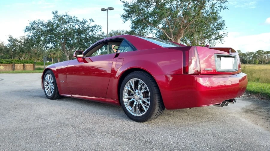 2005 Cadillac XLR - Image 6 of 31