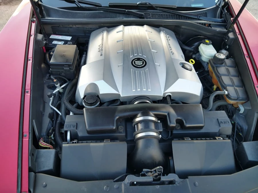 2005 Cadillac XLR - Image 13 of 31