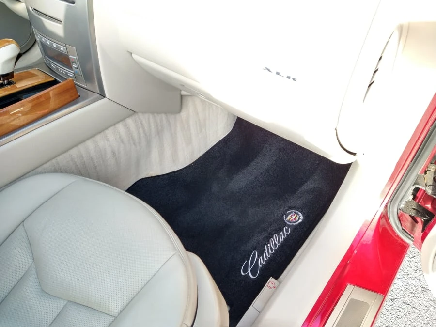2005 Cadillac XLR - Image 20 of 31