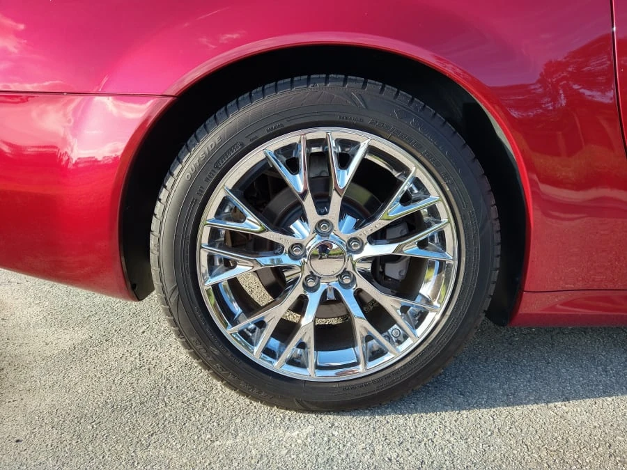 2005 Cadillac XLR - Image 28 of 31