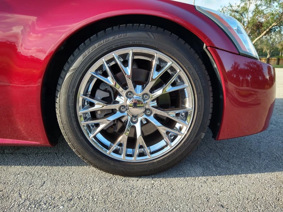 2005 Cadillac XLR - Image 29 of 31