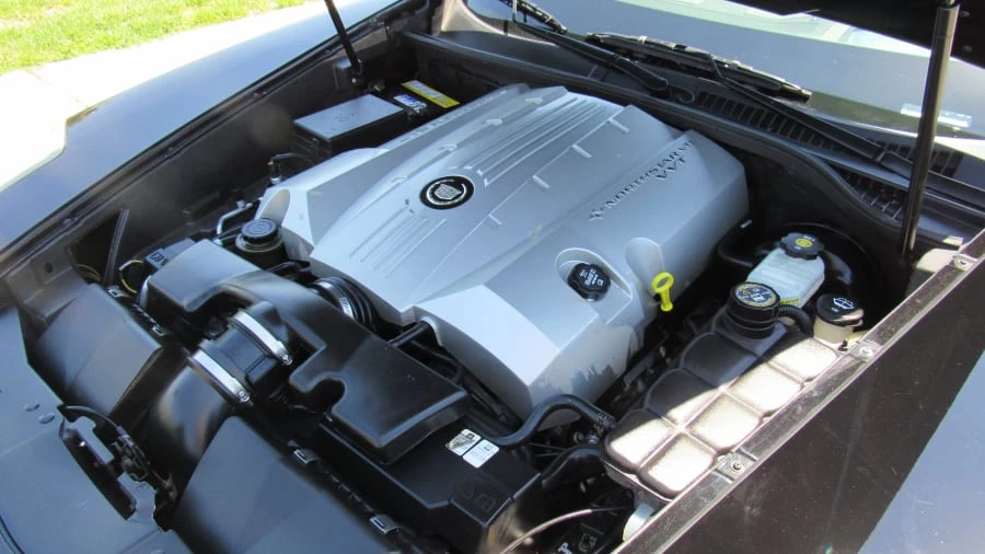 2005 Cadillac XLR - Image 6 of 7