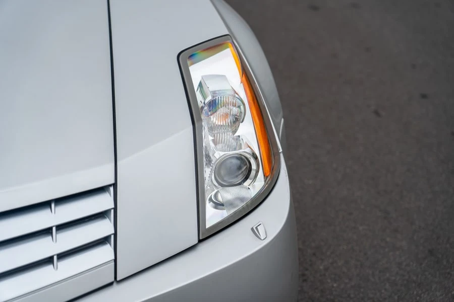 2005 Cadillac XLR - Image 10 of 31