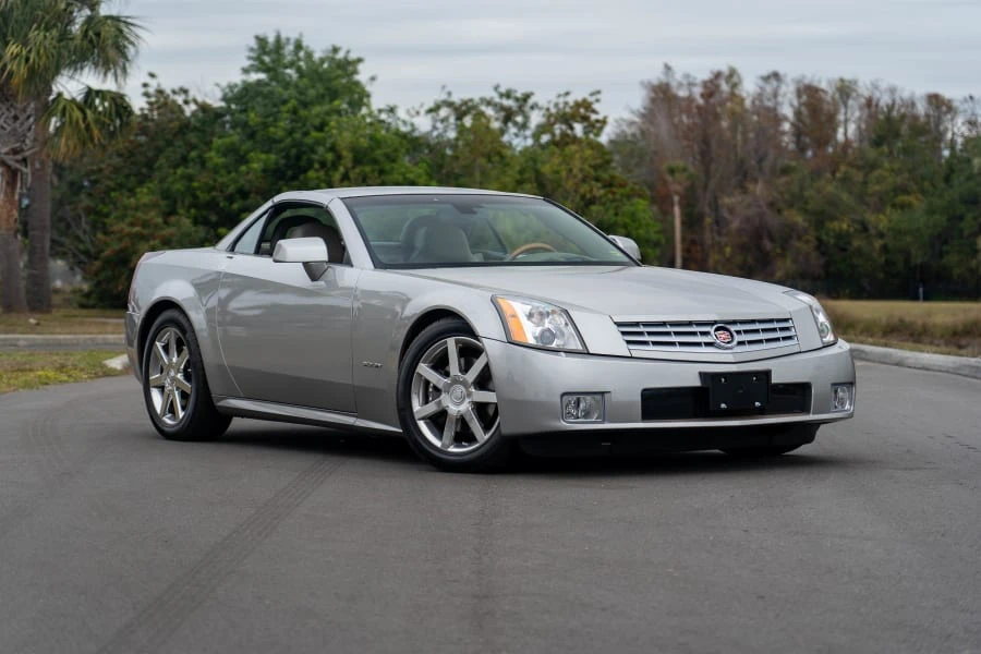 2005 Cadillac XLR - Image 6 of 31