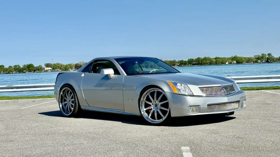 2005 Cadillac XLR - Image 5 of 27