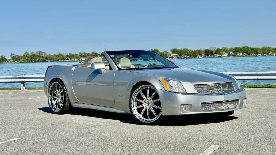 2005 Cadillac XLR - Image 4 of 27
