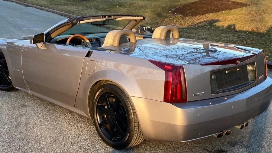 2005 Cadillac XLR - Image 11 of 11