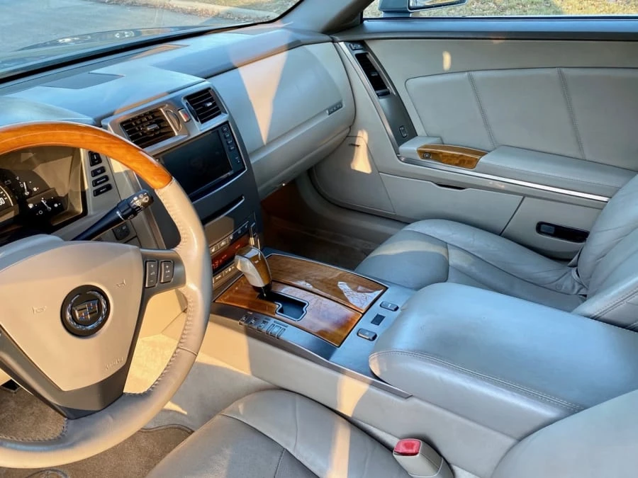 2005 Cadillac XLR - Image 3 of 12