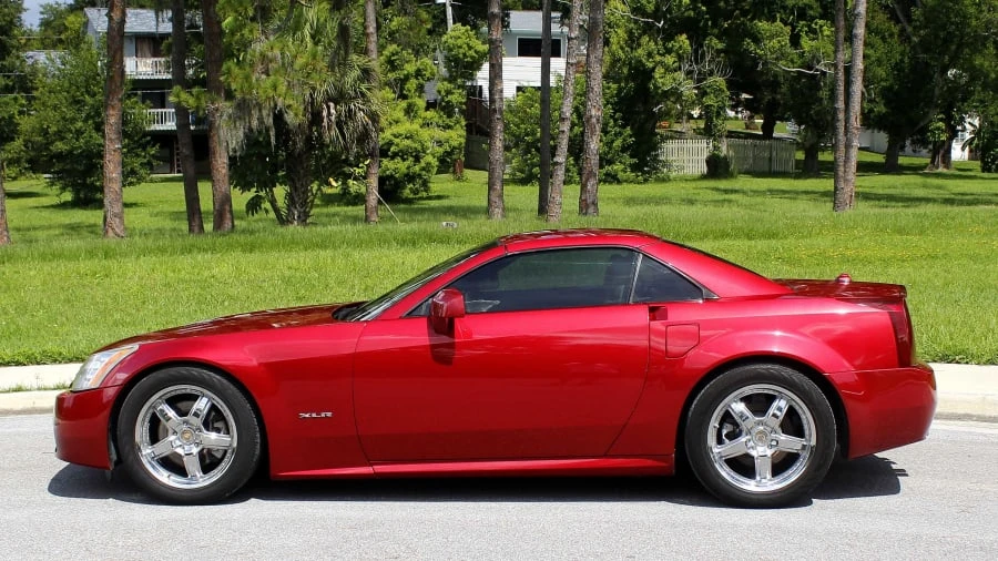 2005 Cadillac XLR - Image 2 of 9