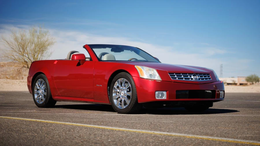 2005 Cadillac XLR - Image 20 of 31