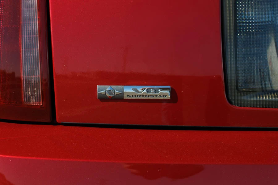2005 Cadillac XLR - Image 12 of 31