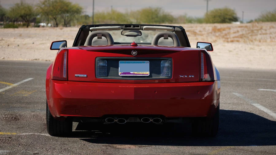 2005 Cadillac XLR - Image 6 of 31