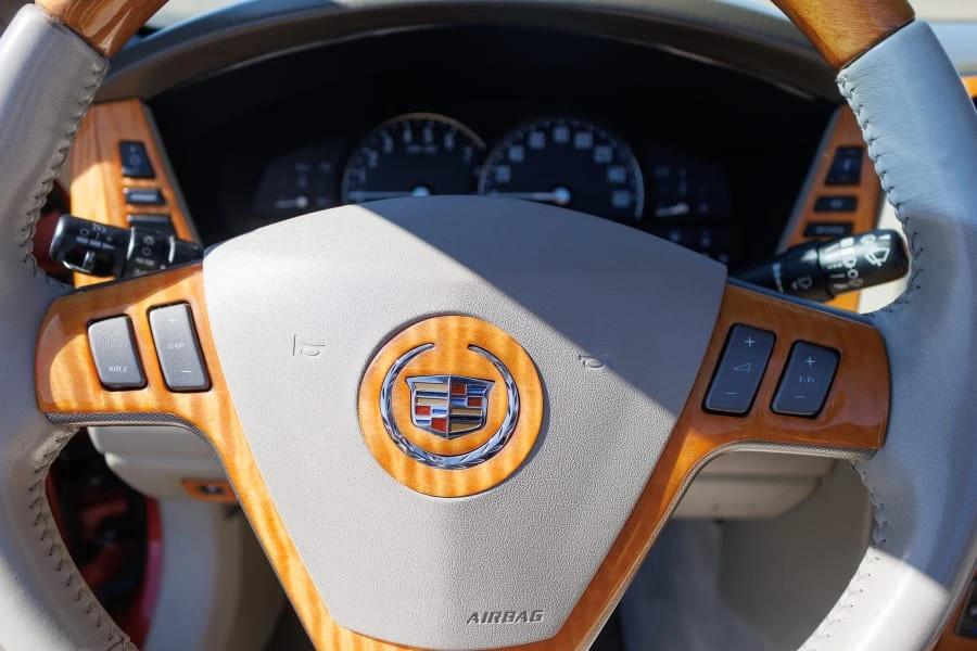 2005 Cadillac XLR - Image 31 of 31