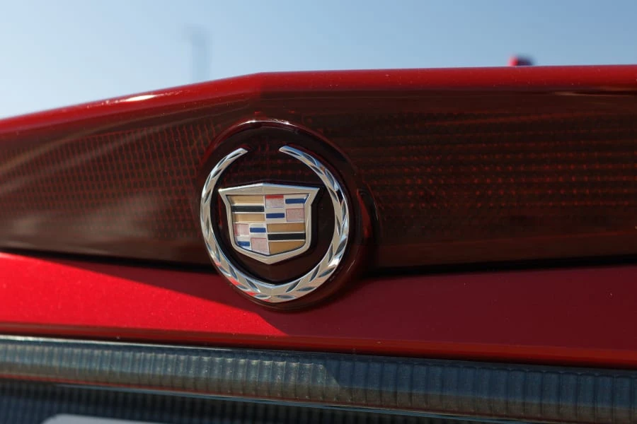 2005 Cadillac XLR - Image 10 of 31