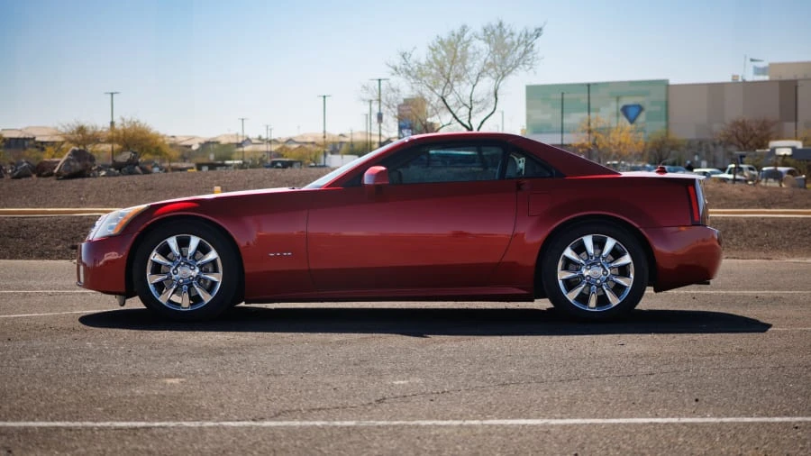 2005 Cadillac XLR - Image 19 of 31