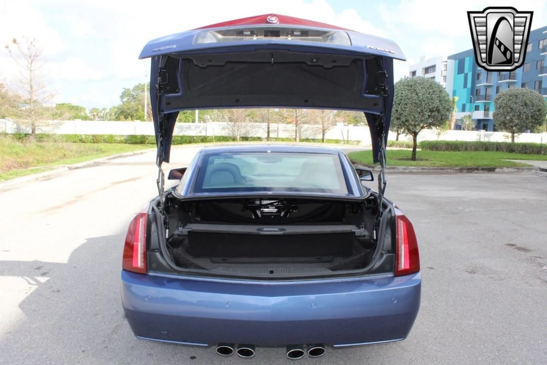 2005 Cadillac XLR - Image 21 of 21