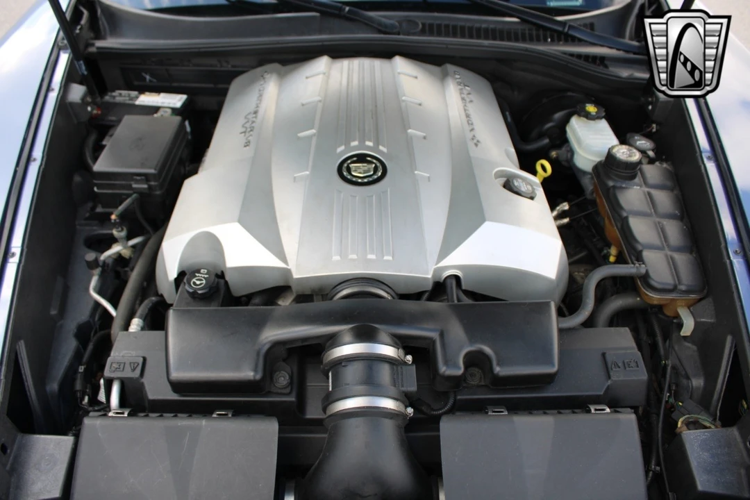 2005 Cadillac XLR - Image 17 of 21