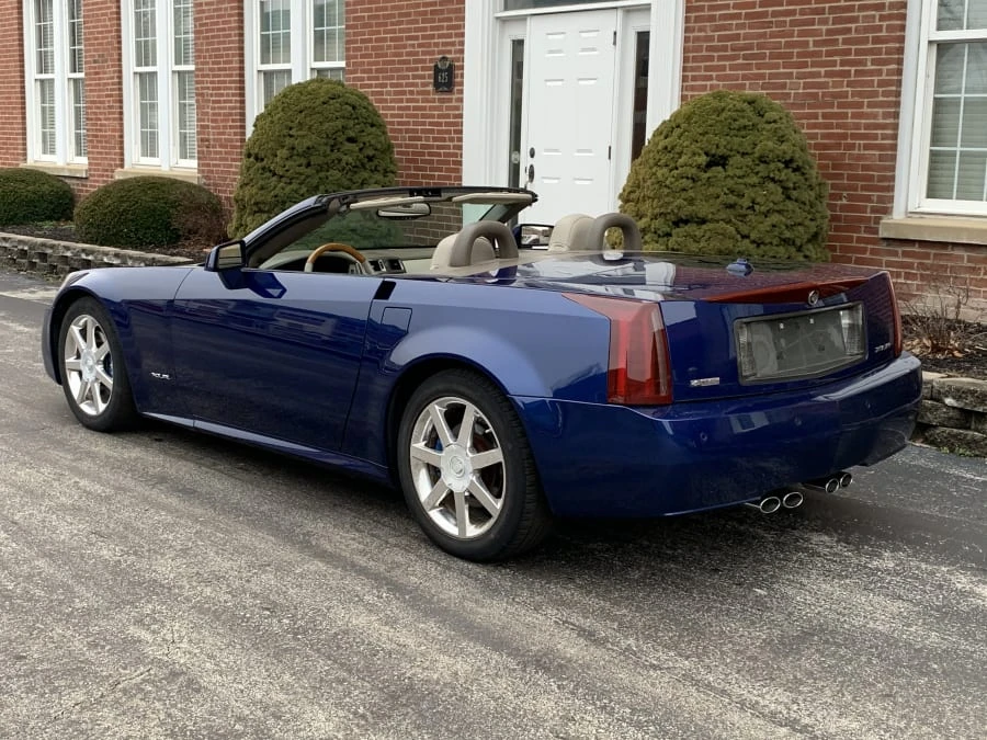 2005 Cadillac XLR - Image 3 of 10