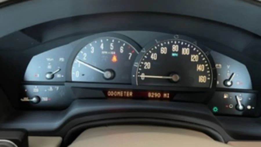 2005 Cadillac XLR - Image 7 of 11