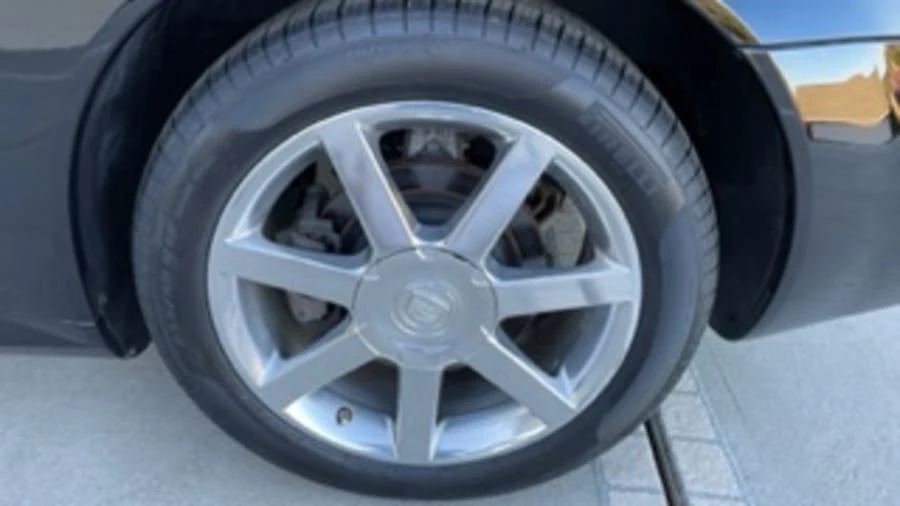 2005 Cadillac XLR - Image 8 of 11