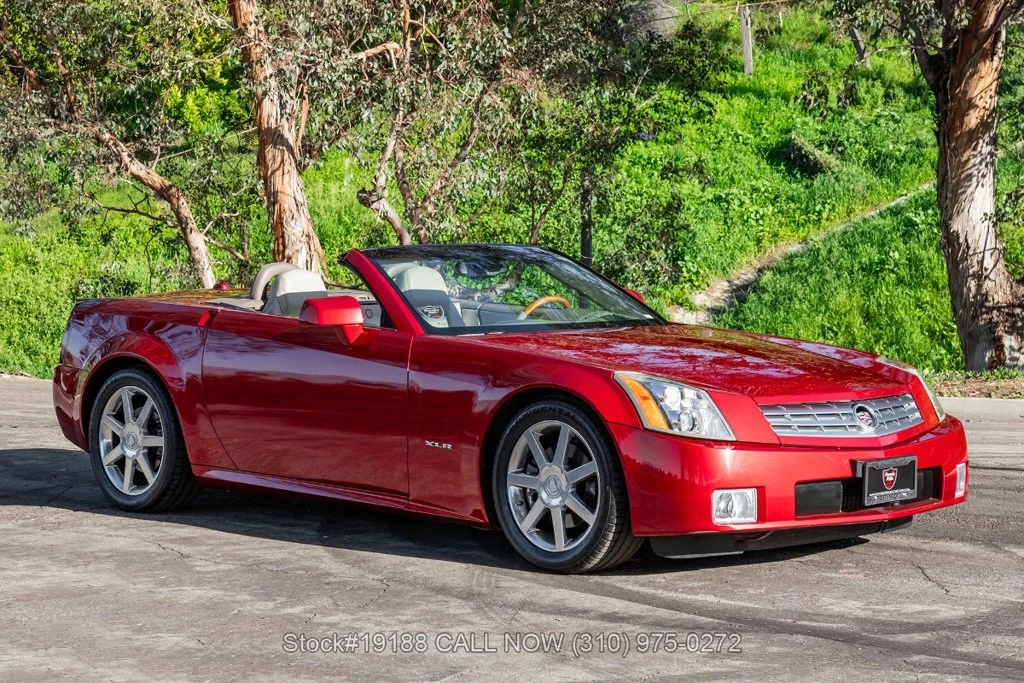 2005 Cadillac XLR - Image 5 of 12